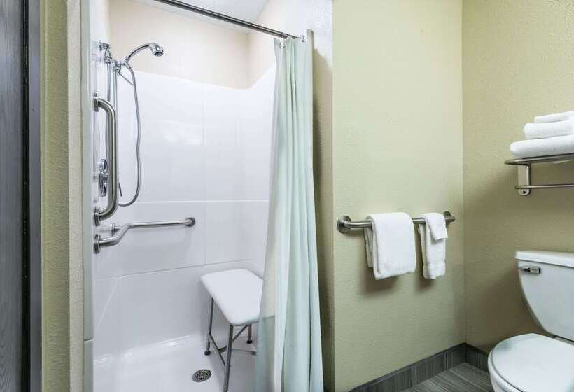 هتل Baymont By Wyndham Copley Akron