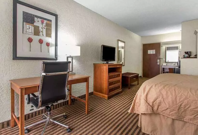 Clarion Hotel Broken Arrow   Tulsa