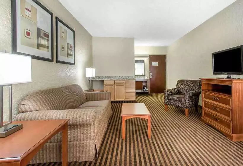 Clarion Hotel Broken Arrow   Tulsa