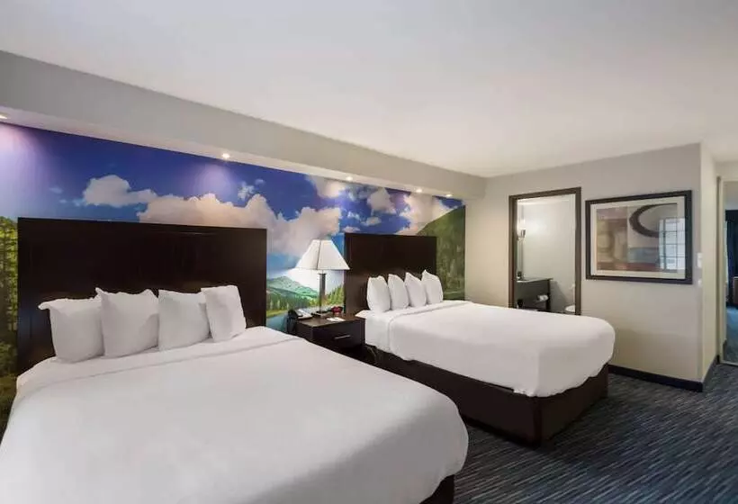 호텔 Clarion Pointe Downtown