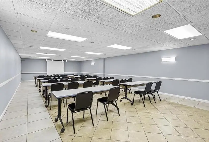 Hotelli Comfort Inn Convention Centerchicago O Hare Airport