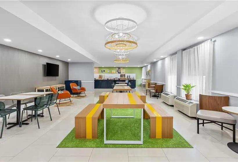 Hotelli Comfort Inn Convention Centerchicago O Hare Airport