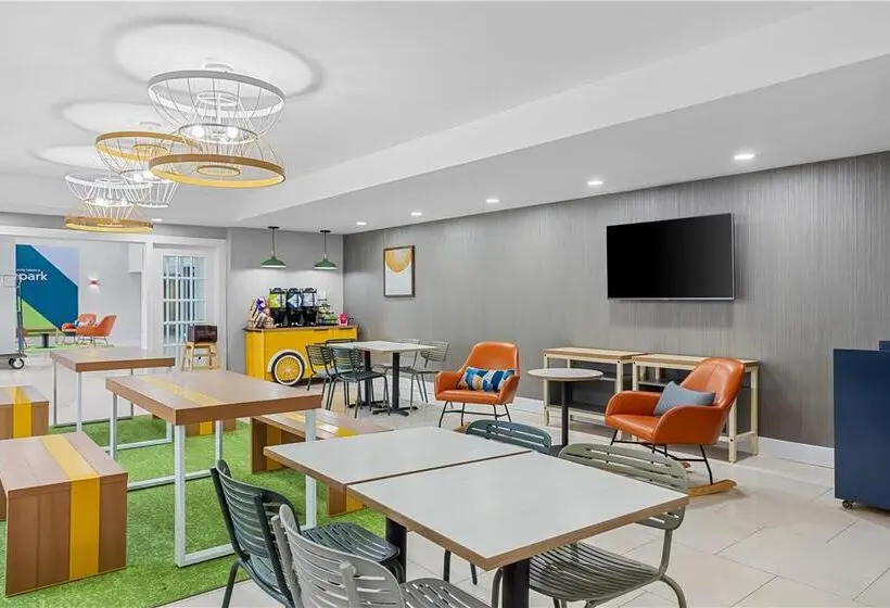 Hotelli Comfort Inn Convention Centerchicago O Hare Airport