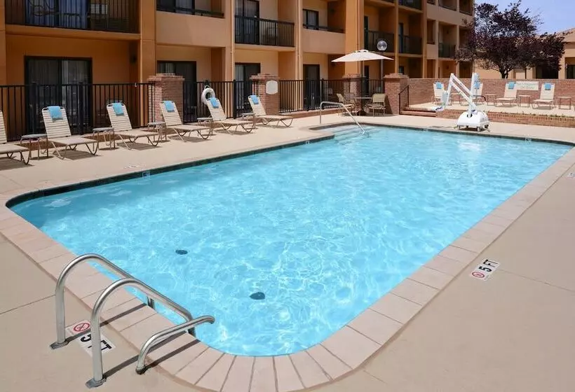 בית מלון כפרי Courtyard By Marriott Oklahoma City Airport