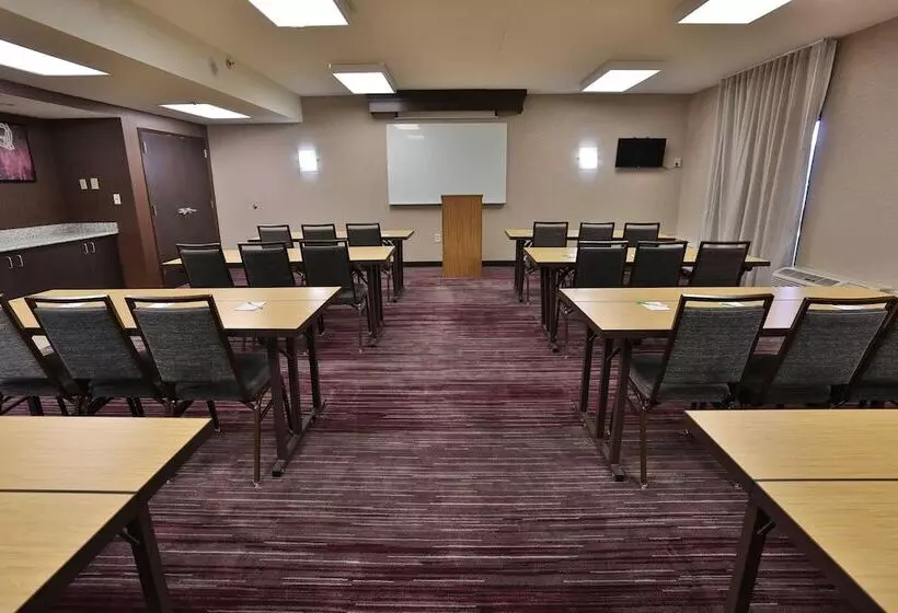 Отель Courtyard Montgomery