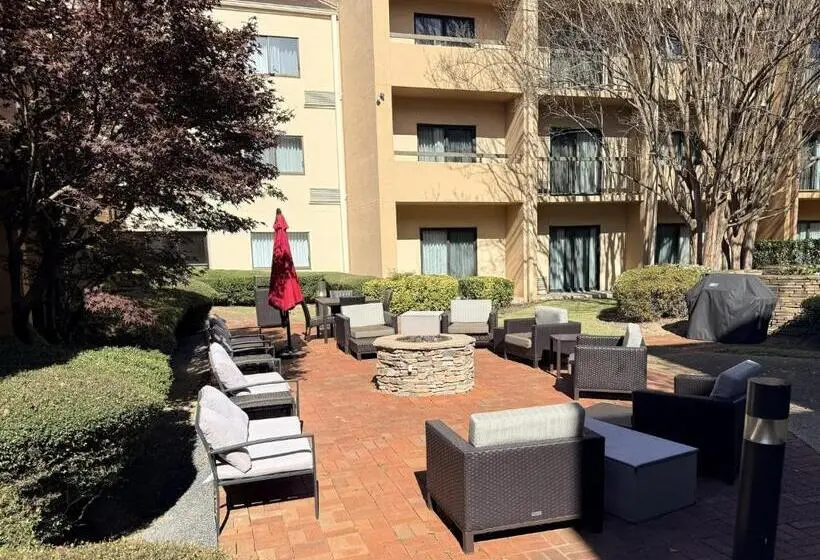 ホテル Courtyard Montgomery