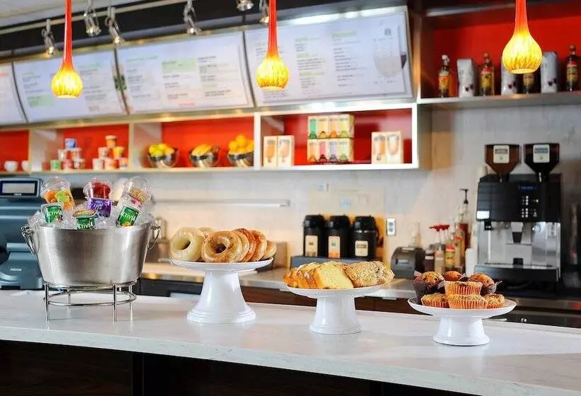 בית מלון כפרי Courtyard By Marriott Oklahoma City Airport