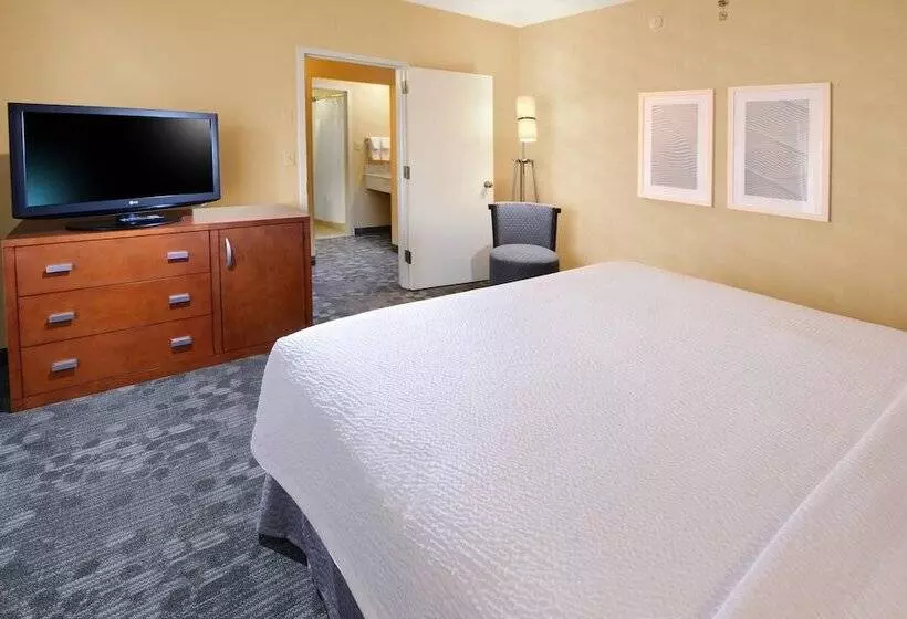 בית מלון כפרי Courtyard By Marriott Oklahoma City Airport