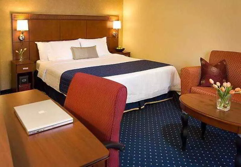 Отель Courtyard By Marriott San Francisco Airport