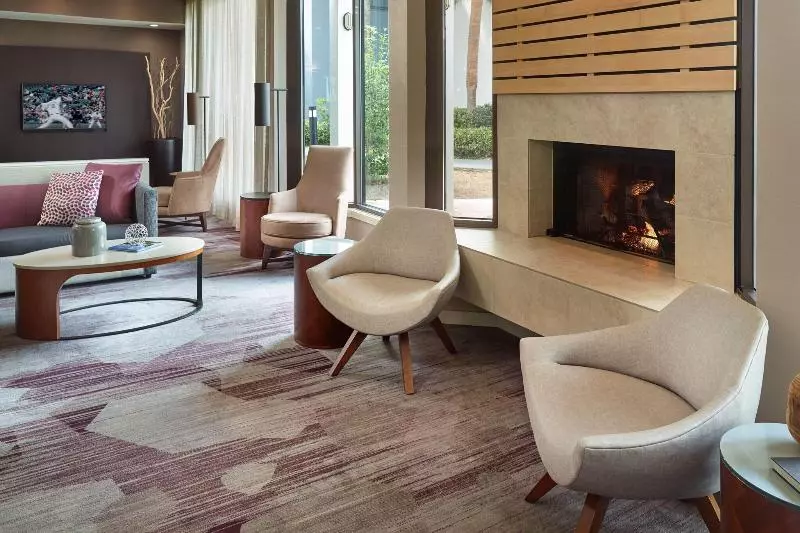 هتل Courtyard By Marriott Tallahassee Downtown/capital