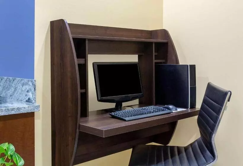 Otel Days Inn By Wyndham Hampton Near Coliseum Convention Center