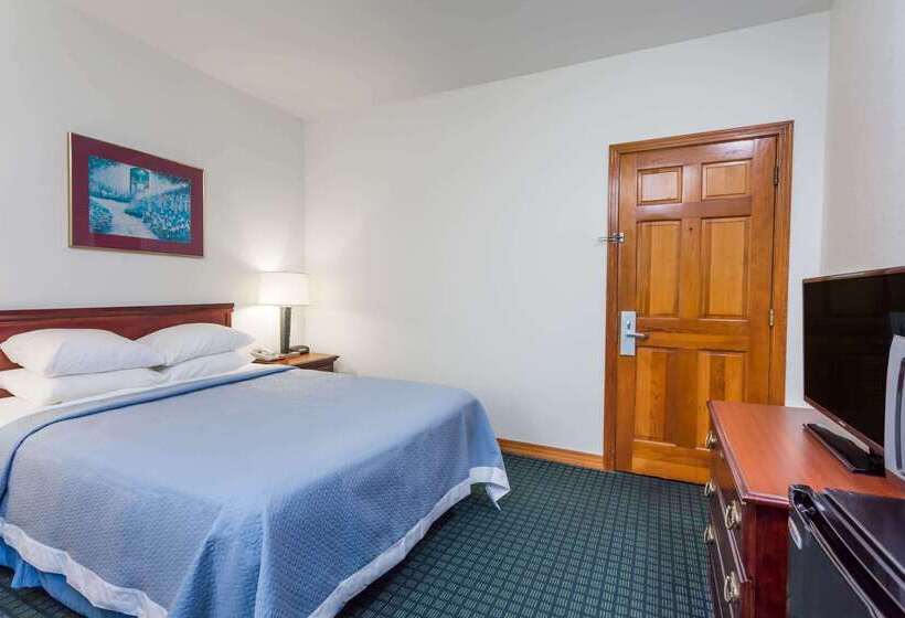 בית מלון כפרי Days Inn By Wyndham Kill Devil Hills Oceanfront Wilbur