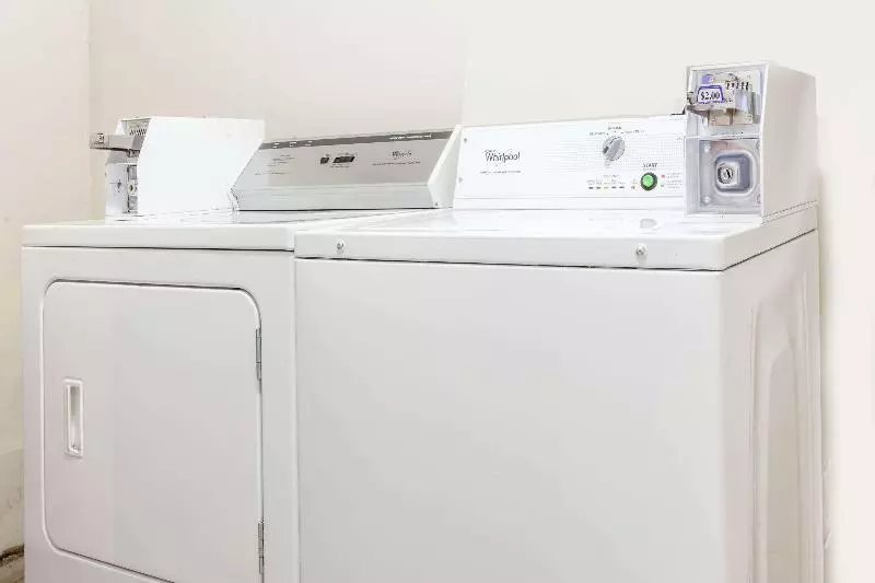 Szálloda Days Inn By Wyndham Seymour