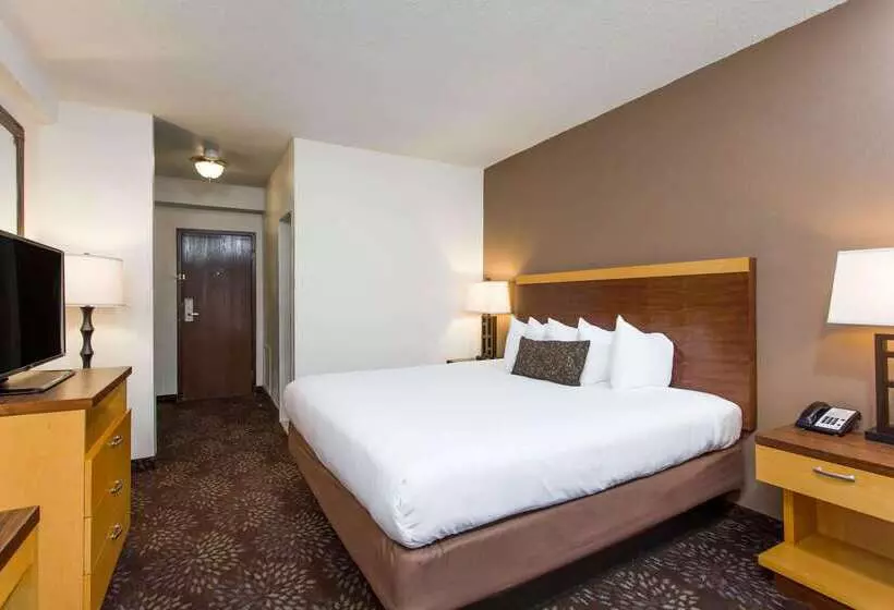 בית מלון כפרי Days Inn By Wyndham Washington Dc/connecticut Avenue