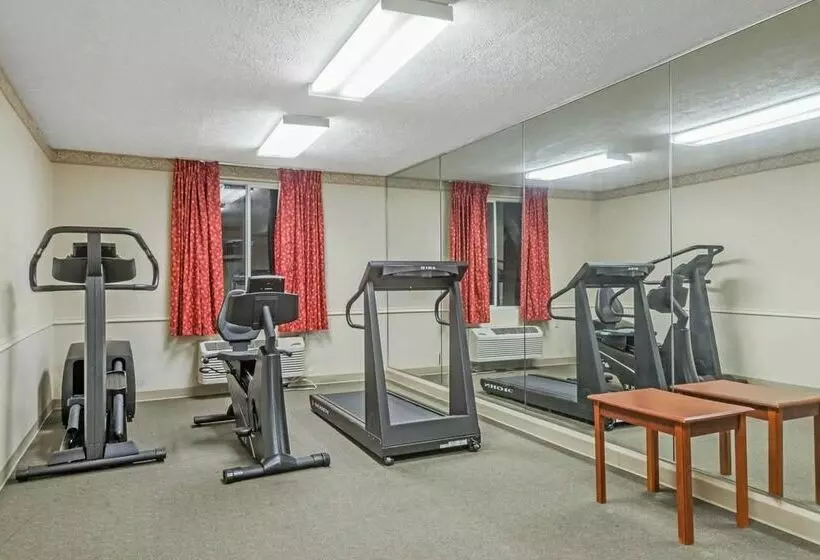 Szálloda Days Inn By Wyndham Hartford/closest Downtown