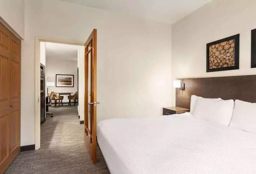 هتل Days Inn & Suites By Wyndham Bozeman