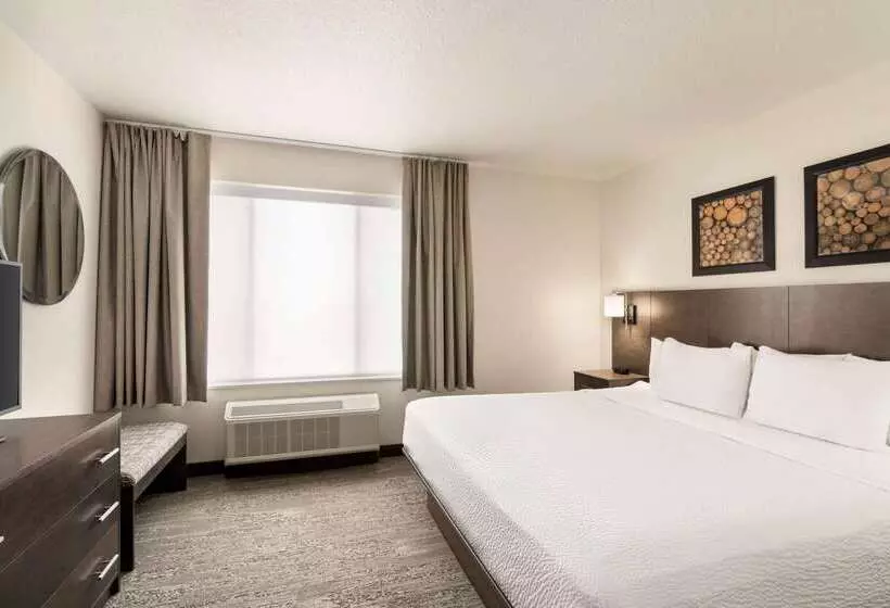 هتل Days Inn & Suites By Wyndham Bozeman