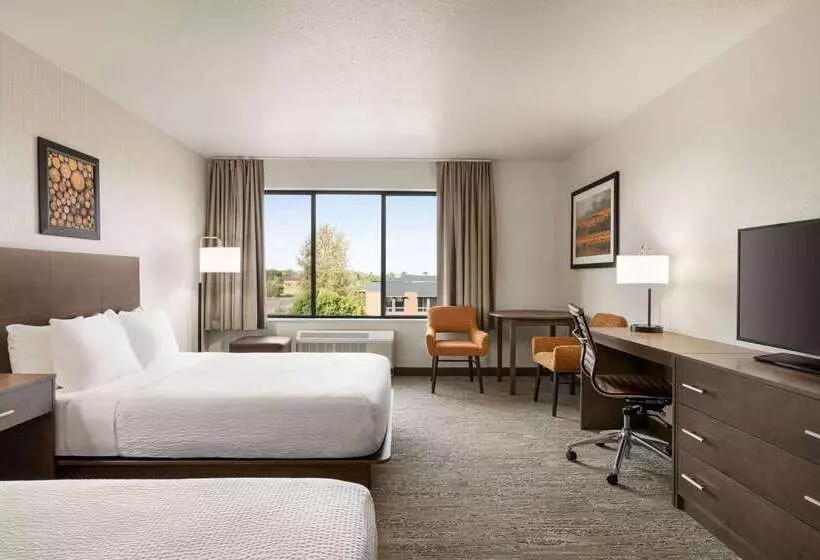 هتل Days Inn & Suites By Wyndham Bozeman