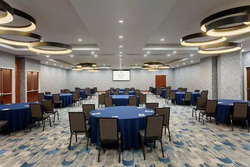 Delta Hotels By Marriott Indianapolis Airport