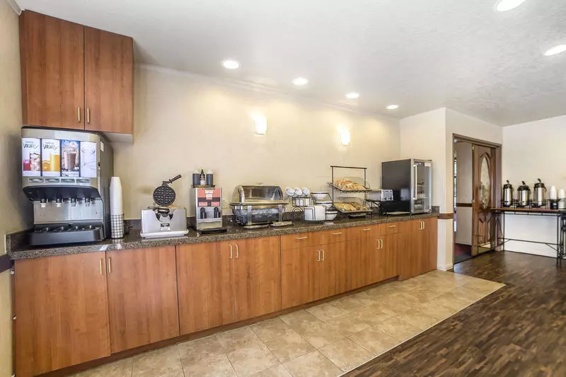 Otel Econo Lodge Inn And Suites Sandy