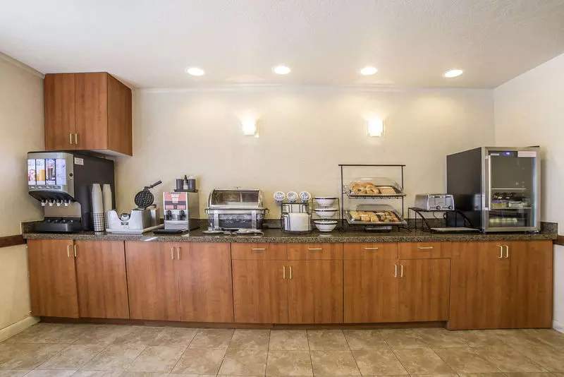 Otel Econo Lodge Inn And Suites Sandy