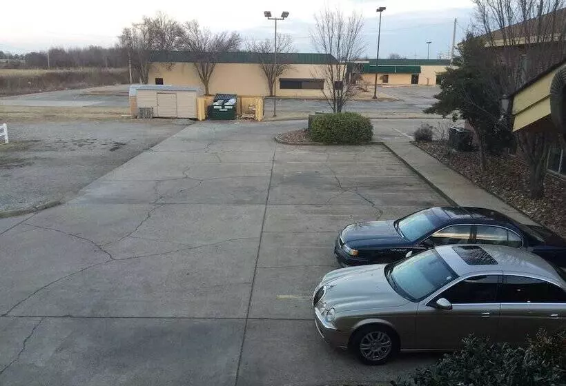 Отель Fairview Inn & Suite