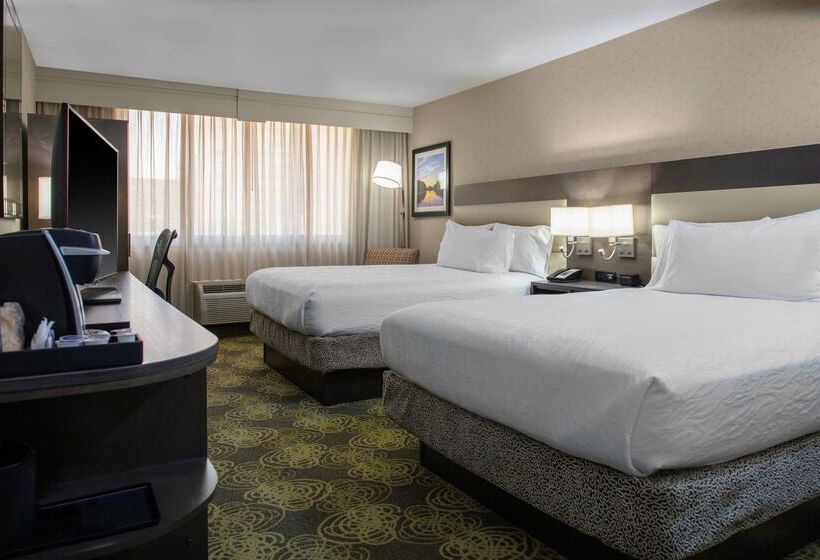 בית מלון כפרי Hilton Garden Inn Reagan National Airport