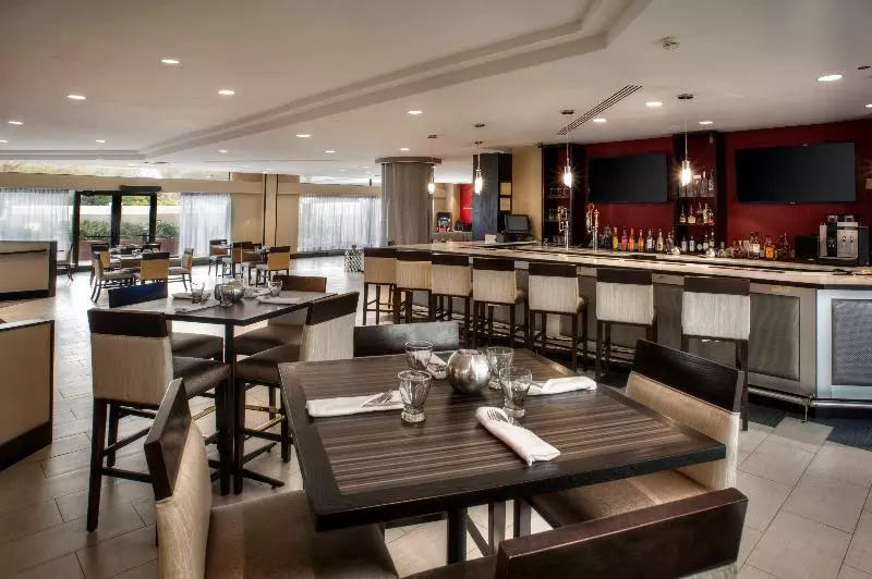 Szálloda Inn At Fox Chase Bw Premier Collection