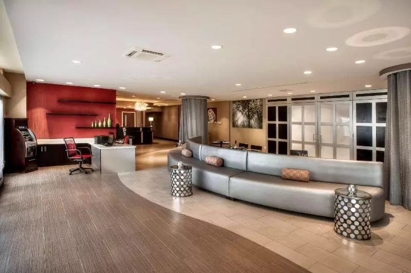 Szálloda Inn At Fox Chase Bw Premier Collection