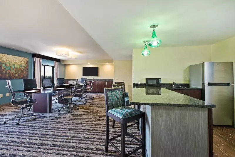 فندق Holiday Inn Harrisburg East, An Ihg