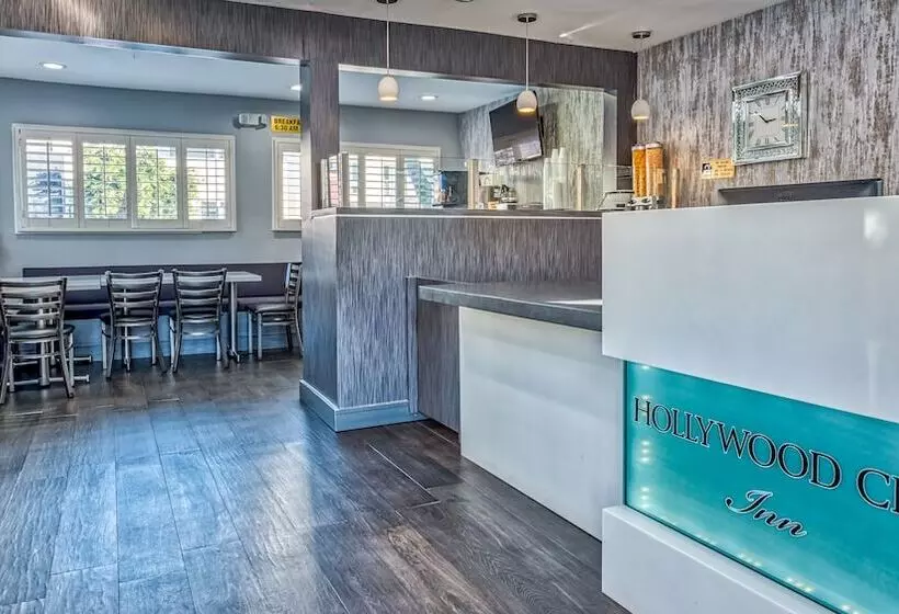هتل Hollywood City Inn