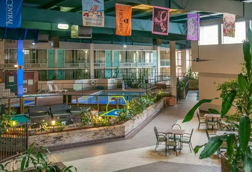 Otel Howard Johnson By Wyndham Conway