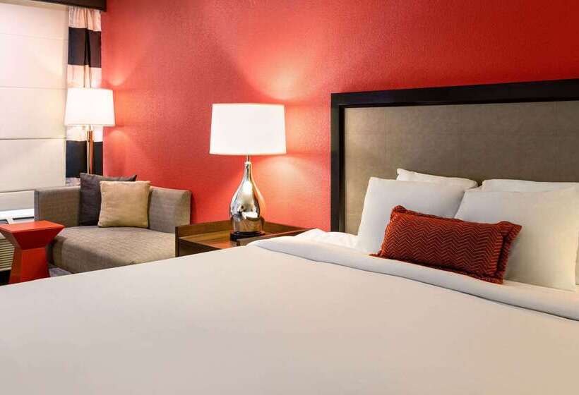 هتل Ramada By Wyndham Albuquerque Airport