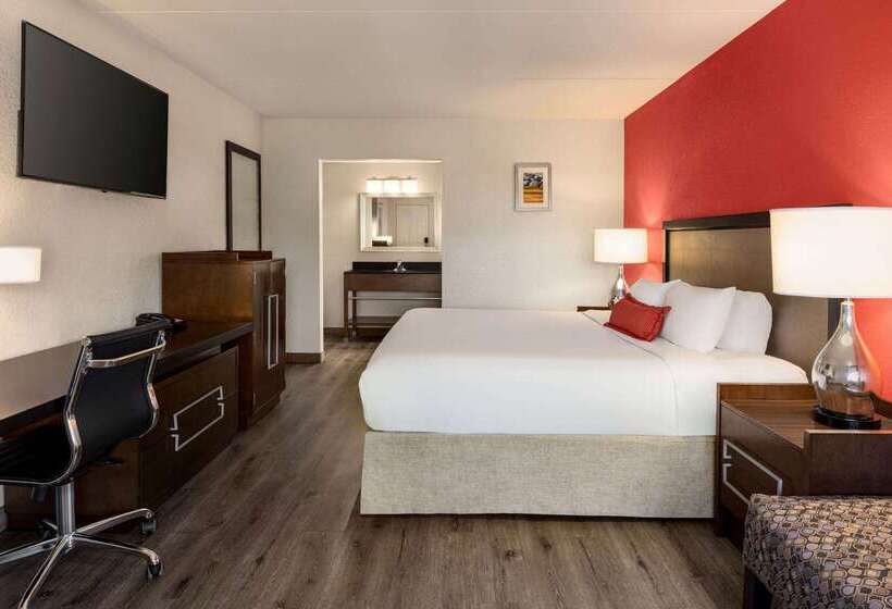 هتل Ramada By Wyndham Albuquerque Airport