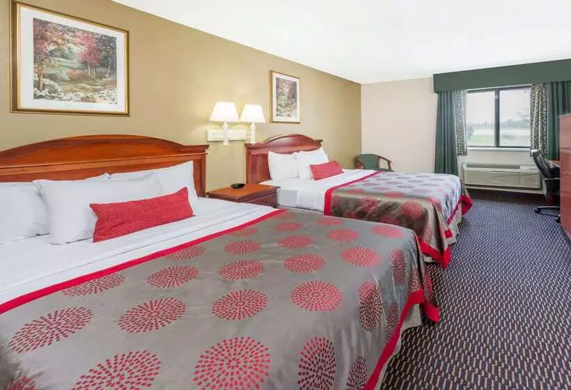 Отель Ramada By Wyndham Columbia