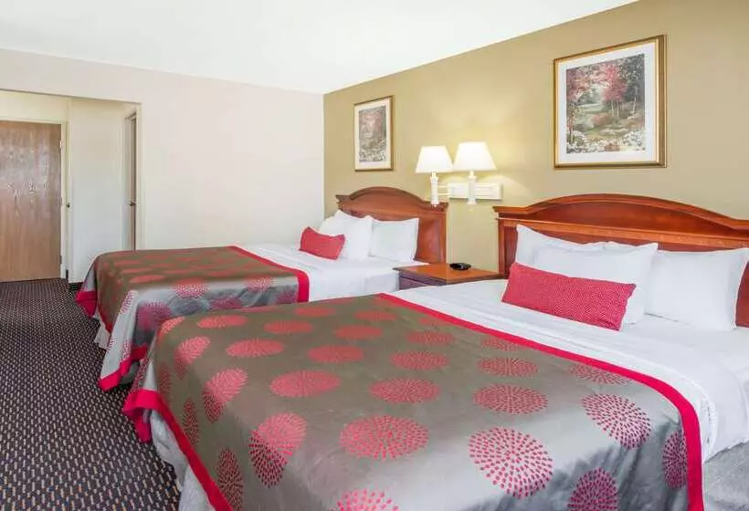 Отель Ramada By Wyndham Columbia