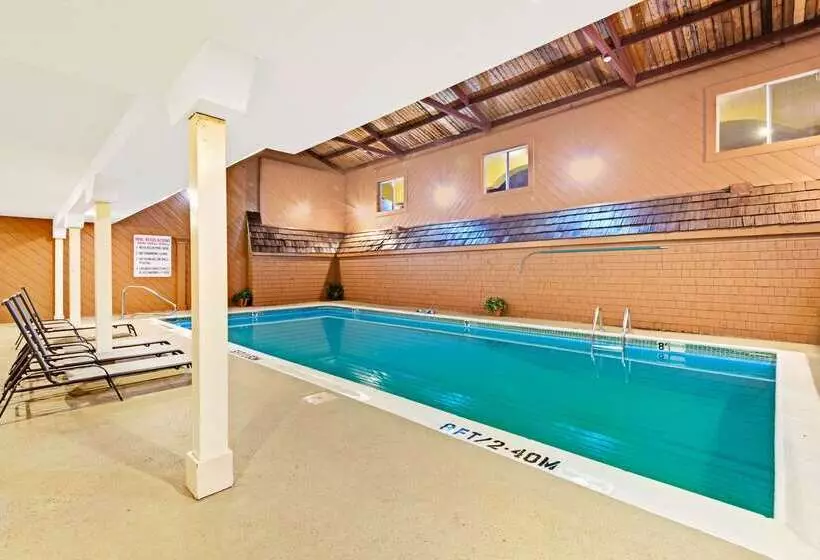 فندق Ramada By Wyndham Kittery