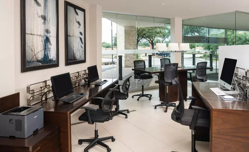 Sheraton Dallas Hotel By The Galleria