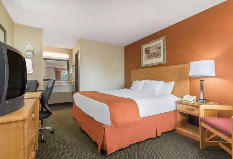 Motelli Days Inn By Wyndham Columbus Fairgrounds