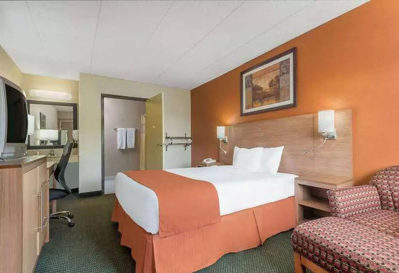 Motelli Days Inn By Wyndham Columbus Fairgrounds