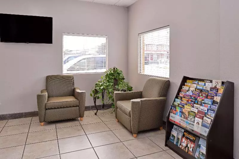 فندق Americas Best Value Inn Tulsa I 44