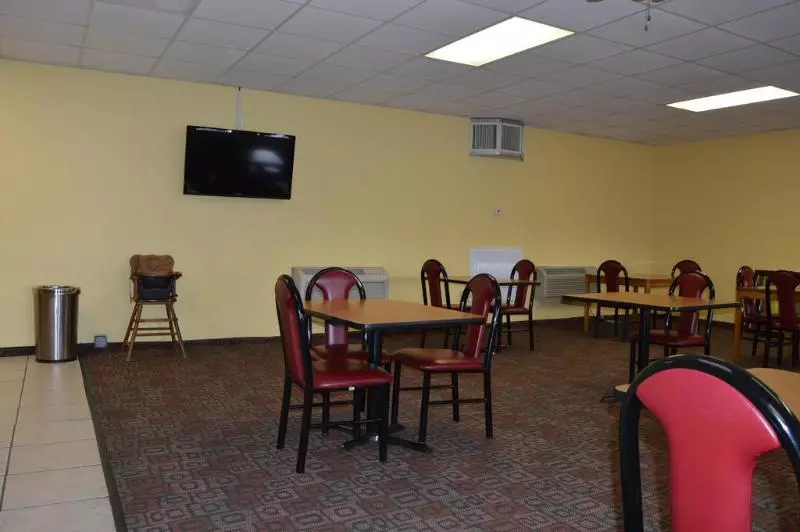فندق Americas Best Value Inn Tulsa I 44