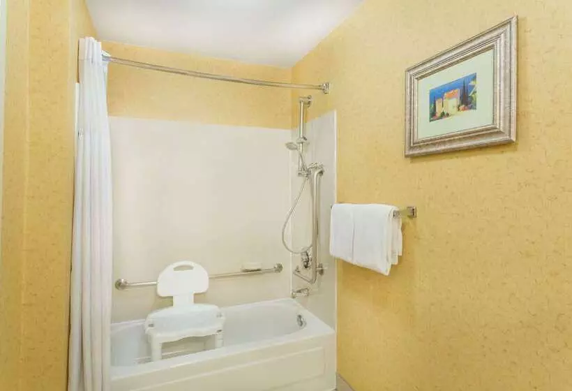 فندق Baymont By Wyndham Flagstaff