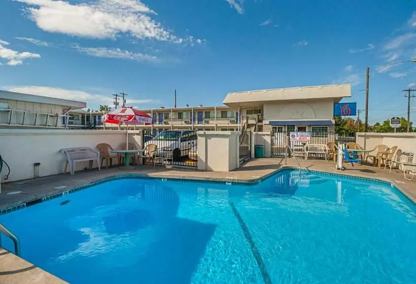 فندق Budget Inn Walla Walla