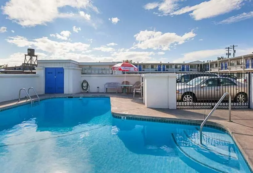 فندق Budget Inn Walla Walla