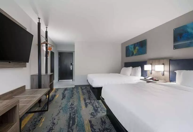 Otel Clarion Pointe Okc Airport