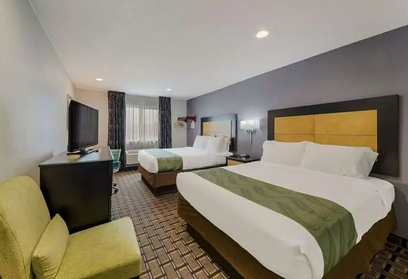 Отель Quality Inn  Denton