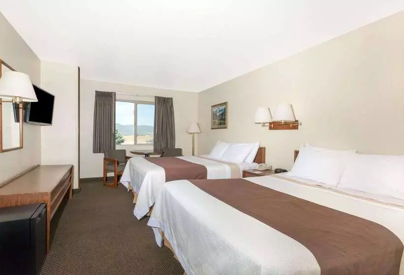 هتل Days Inn By Wyndham Missoula Airport