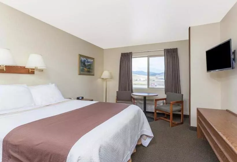 هتل Days Inn By Wyndham Missoula Airport