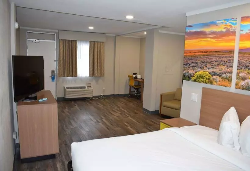 Hotelli Days Inn By Wyndham San Antonio Alamo/riverwalk